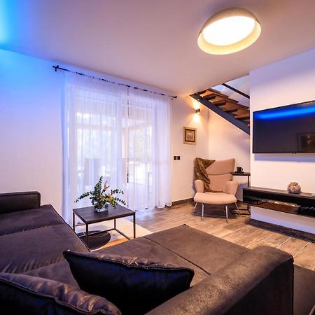 Villa Aljmas Ngoại thất bức ảnh